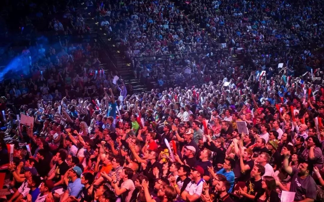 Assum ：选金克丝是因为训练赛打龙效果挺好的