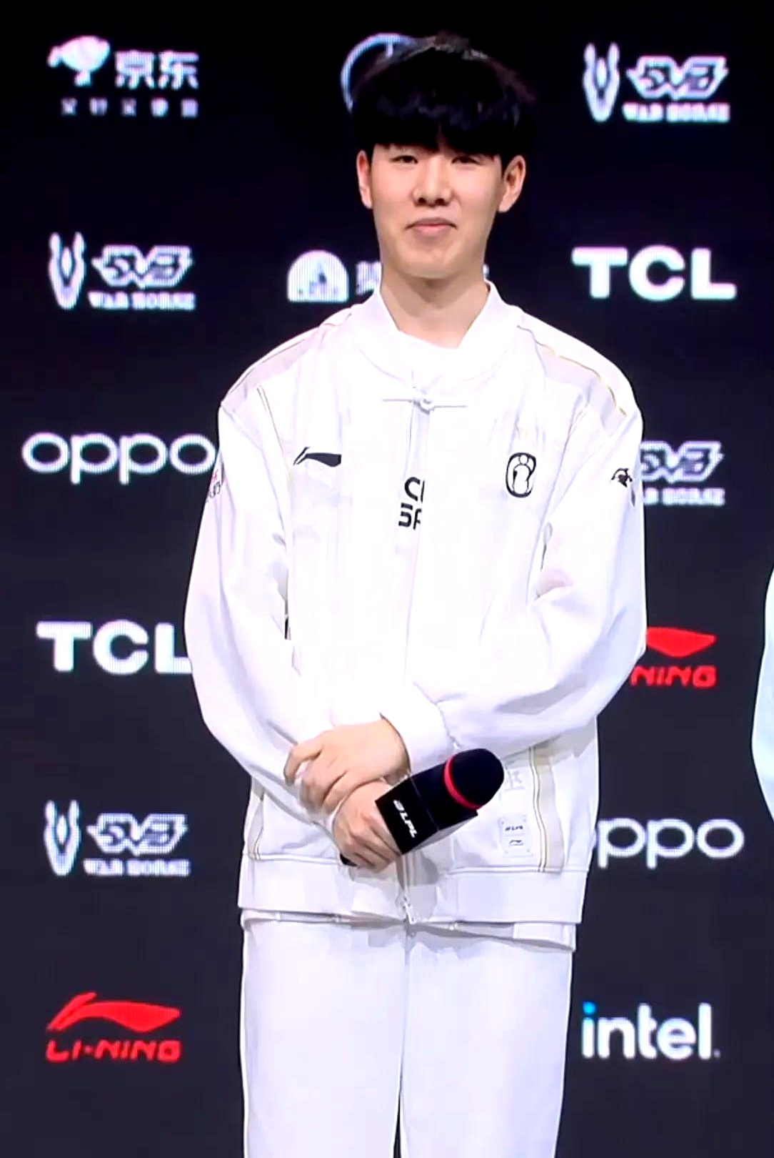 英雄联盟比分：2020LPL夏季总决赛，TES 3：2 击败JDG，LPL新王登基！