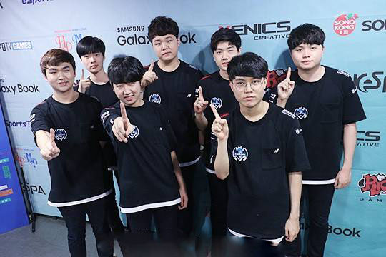 Liquid在IEM Dallas 2025的B组比赛中击败了FaZe